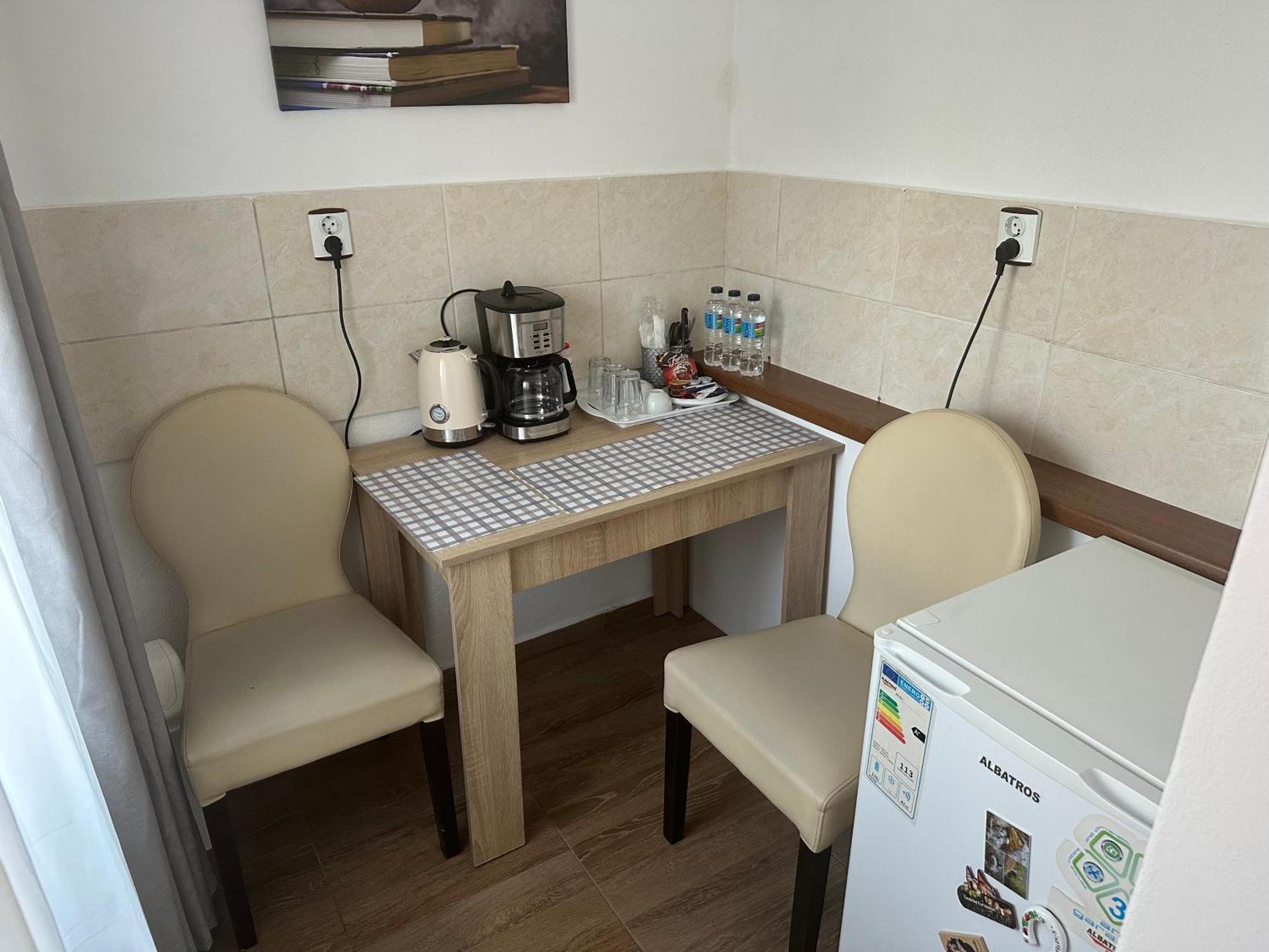 Vila Davison Targu Jiu Bagian luar foto
